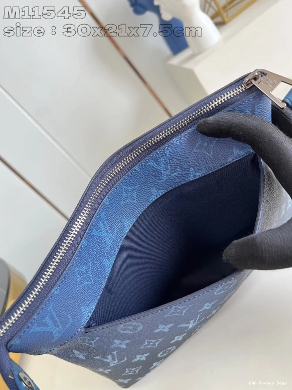 AAA Replica Ru VOYAGE POCHETTE VUITTON SOUPLE-30*21*7.5CM LOUIS 0722